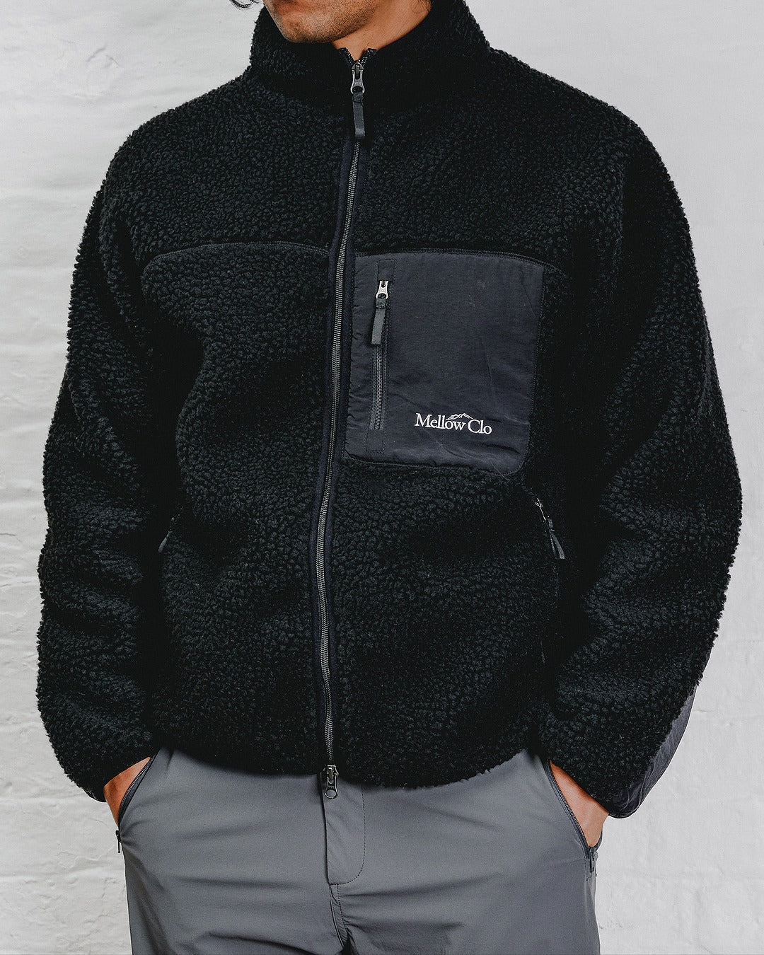 Cabin Fleece Black - Image 4